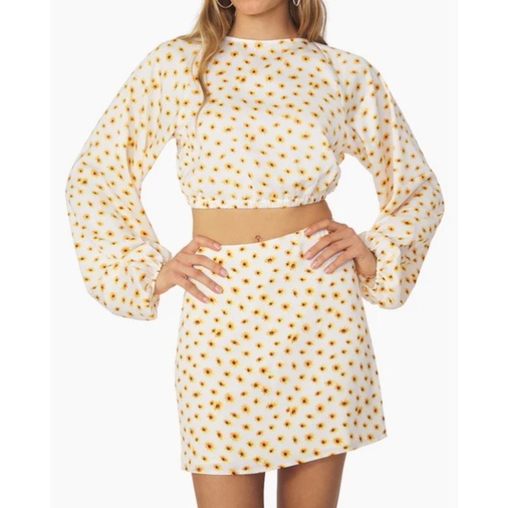 NWT! WeWoreWhat - Mini Slip Skirt - Ditsy Daisies - Size Small
